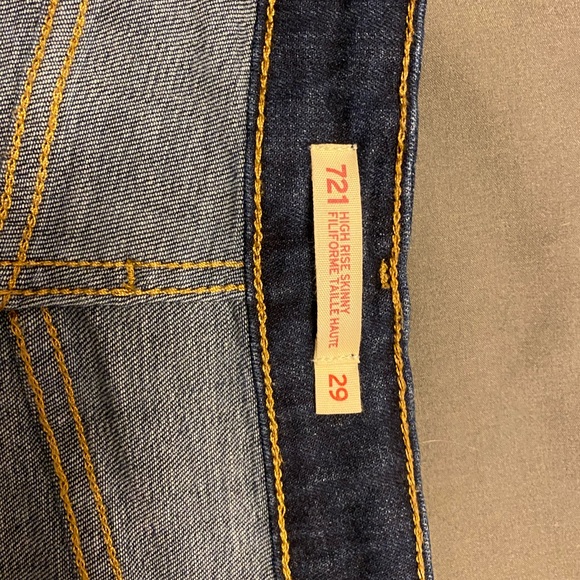 Levi’s - Picture 2 of 5